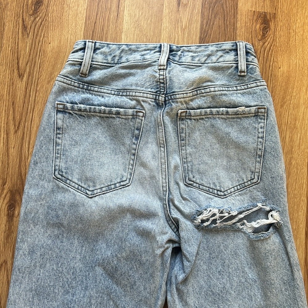 Pacsun 90s Boyfriend Ripped Jeans - Picture 5 of 10